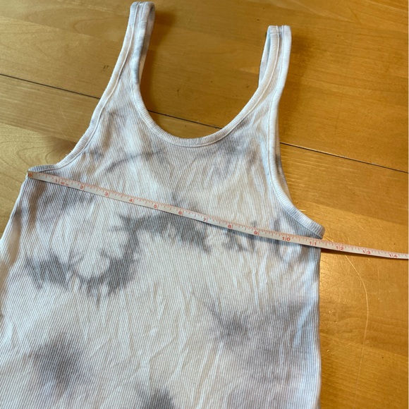 PINK Victoria’s Secret Tank Top Size XS - Picture 4 of 7